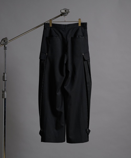 PHILTHEORY（フィルセオリー）の「Pleats docking slacks/プリーツドッキングスラックス（スラックス・メンズ・グレー/ブラック・3/2/1）」の6枚目の写真