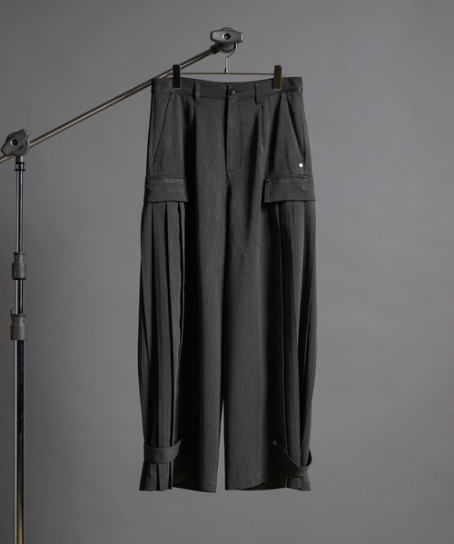 PHILTHEORY（フィルセオリー）の「Pleats docking slacks/プリーツドッキングスラックス（スラックス・メンズ・グレー/ブラック・3/2/1）」の15枚目の写真