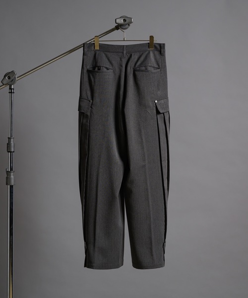 PHILTHEORY（フィルセオリー）の「Pleats docking slacks/プリーツドッキングスラックス（スラックス・メンズ・グレー/ブラック・3/2/1）」の16枚目の写真