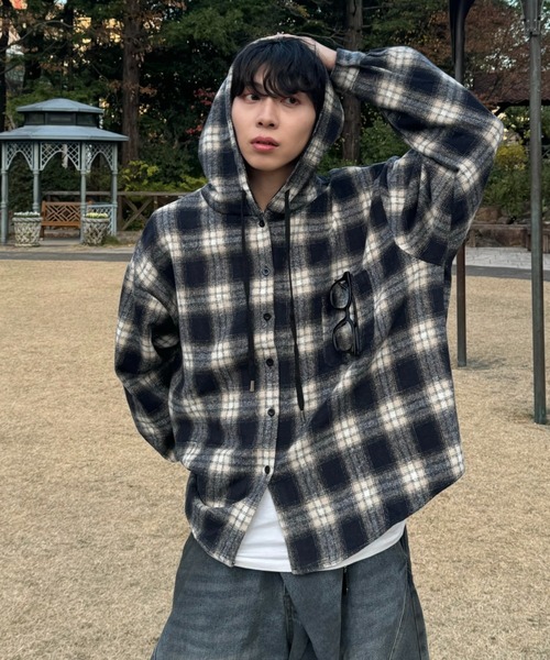 Theater code（シアターコード）の「Theater code × 6hourssleep オーバーサイズ チェックフーディシャツ（シャツ/ブラウス・メンズ・ブラック・M/L）」の2枚目の写真