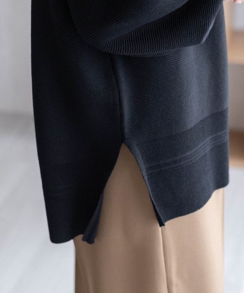 HusHusH（ハッシュアッシュ）の「HusHusH 袖ボリュームプルオーバー（ニット/セーター・レディース・イエロー系/ネイビー系/グレイッシュベージュ・M/L）」の14枚目の写真