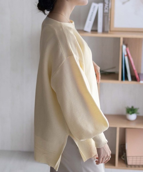 HusHusH（ハッシュアッシュ）の「HusHusH 袖ボリュームプルオーバー（ニット/セーター・レディース・イエロー系/ネイビー系/グレイッシュベージュ・M/L）」の21枚目の写真