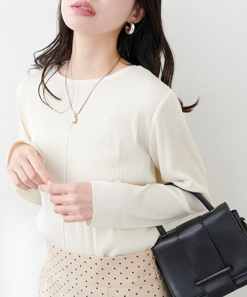 natural couture(ナチュラルクチュール)の「【WEB限定】前後2WAYストライプ調カットソー(Tシャツ/カットソー・レディース・オフホワイト/ブラック/サックスブルー・FREE)」の4枚目の写真