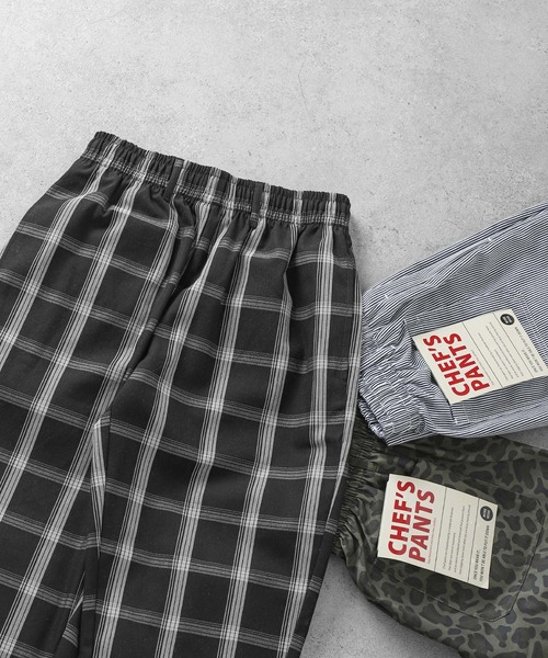 ZIP FIVE(ジップファイブ)の「【ZIP FIVE】 TCツイル ワイド シェフパンツ チェック / ストライプ / レオパード(チノパンツ・メンズ・アイボリー/ブラック/オリーブ/ホワイト×ブルー/レオパード/ストライプ/ブラック系・MEDIUM/LARGE/X-LARGE)」の10枚目の写真