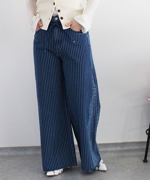 cepo（セポ）の「〈セットアップ対応〉ハトメ加工リボンコードワイドデニムパンツ（デニムパンツ・レディース・ネイビー×ホワイト/ブルー系2・S/M/L）」の2枚目の写真