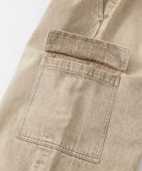 KBF（ケイビーエフ）の「カーブカーゴデニム（デニムパンツ・レディース・ブルー/ベージュ・38/36）」の13枚目の写真