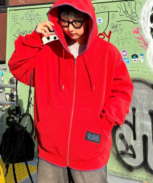 CIAOPANIC TYPY(チャオパニックティピー)の「【SOUNDS GOOOOD / サウンズグッド】ハンドステッチZIPパーカー(パーカー・メンズ・オフホワイト/レッド・ONE SIZE)」の5枚目の写真