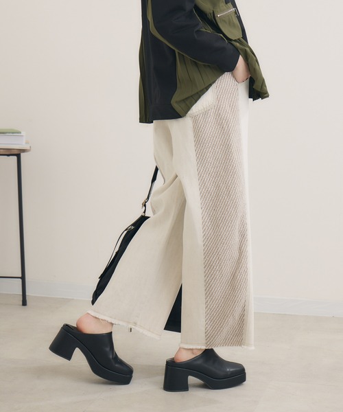 Paradise Picnic（パラダイスピクニック）の「CYAN　ツイードコンビワイドデニム（デニムパンツ・レディース・ネイビー/ブルー/アイボリー・SMALL/MEDIUM）」の2枚目の写真