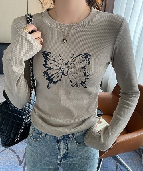 SHEPP(シープ)の「バタフライプリントピチタイトロンT(Tシャツ/カットソー・レディース・ホワイト/ダークグレー/ブラック/カーキ/グレー・M/L)」の5枚目の写真