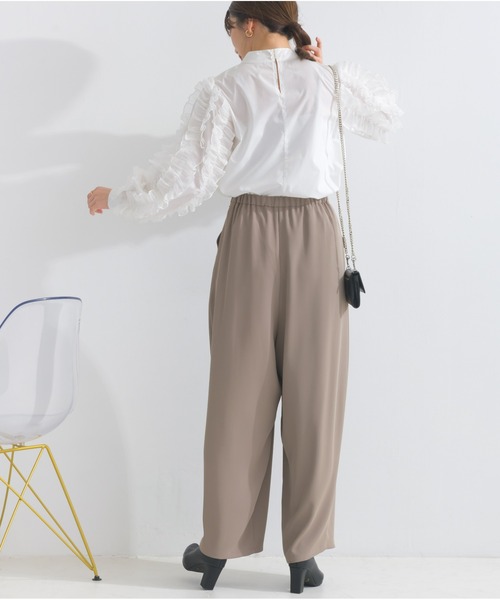 OandI（オーアンドアイ）の「エステルスムースタックカーブパンツ（その他パンツ・レディース・グレイッシュベージュ/ブラック・FREE）」の14枚目の写真