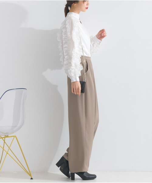 OandI（オーアンドアイ）の「エステルスムースタックカーブパンツ（その他パンツ・レディース・グレイッシュベージュ/ブラック・FREE）」の13枚目の写真