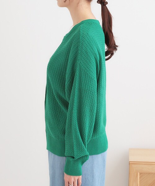 SHOO・LA・RUE（シューラルー）の「【洗える】ざっくり編みが大人かわいい キーネックカーディガン（カーディガン/ボレロ・レディース・ナチュラル/グリーン/キャメル・01/02/03/04）」の17枚目の写真