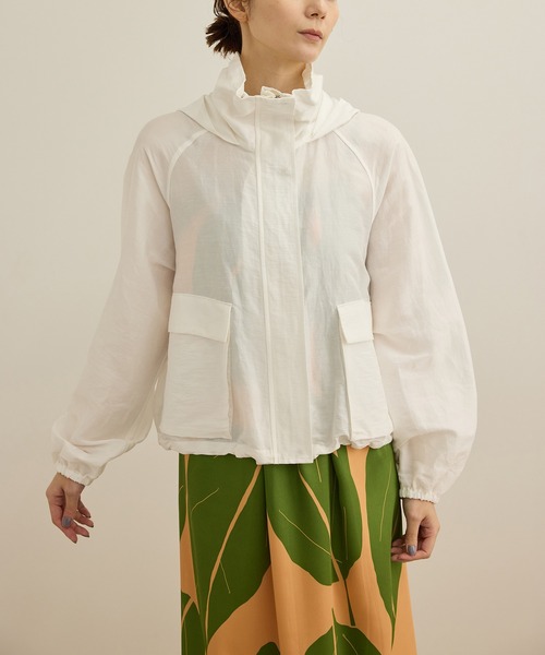 ROPE'(ロペ)の「ビスコースリネン ライトマウンテンパーカー【一部セットアップ対応】/洗える(ブルゾン・レディース・ネイビー/オフホワイト・36/38)」の11枚目の写真