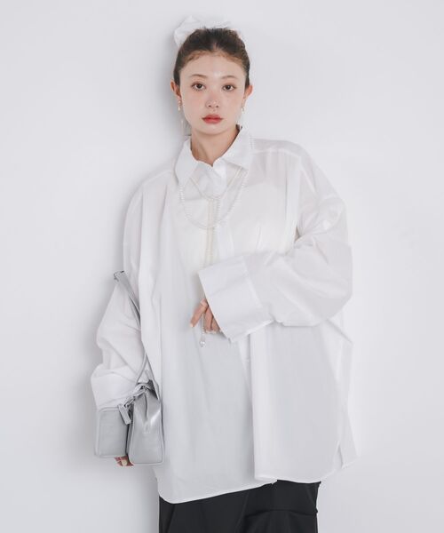 kivi（キヴィ）の「Huge shirts（シャツ/ブラウス・レディース・ライトブルー/オフホワイト/ライトピンク・FREE）」の2枚目の写真