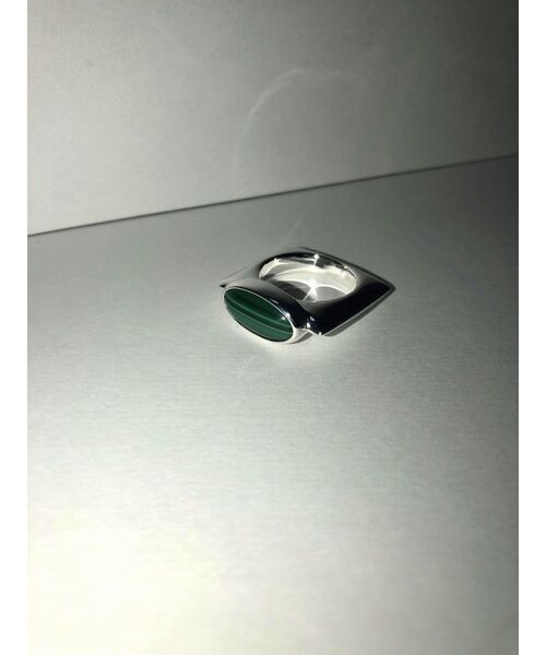 Htage（テージ）の「【Htage】Square at stone ring（リング・レディース・グリーン・FREE）」の2枚目の写真