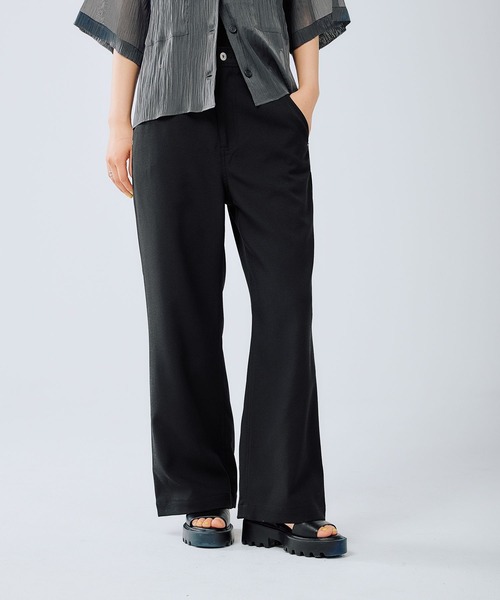 LEPSIM(レプシィム)の「セミフレアパンツ 453402(その他パンツ・レディース・ブラック/グレー/ベージュ・MEDIUM/LARGE)」の2枚目の写真