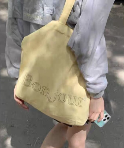 Vipoa(ヴィポア)の「Bonjour logo tote(トートバッグ・レディース・レッド/ピンク/ホワイト/イエロー・FREE)」の2枚目の写真