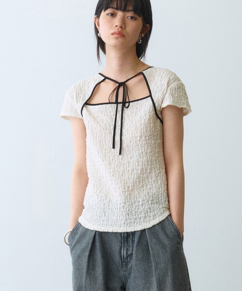 CODE A(コードエー)の「femi cut pullover(Tシャツ/カットソー・レディース・オフホワイト/ブラック/サックスブルー/パープル・00)」の2枚目の写真