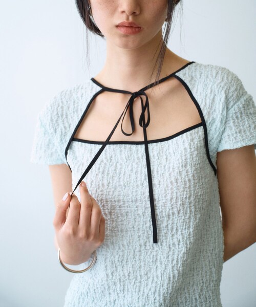 CODE A(コードエー)の「femi cut pullover(Tシャツ/カットソー・レディース・オフホワイト/ブラック/サックスブルー/パープル・00)」の3枚目の写真