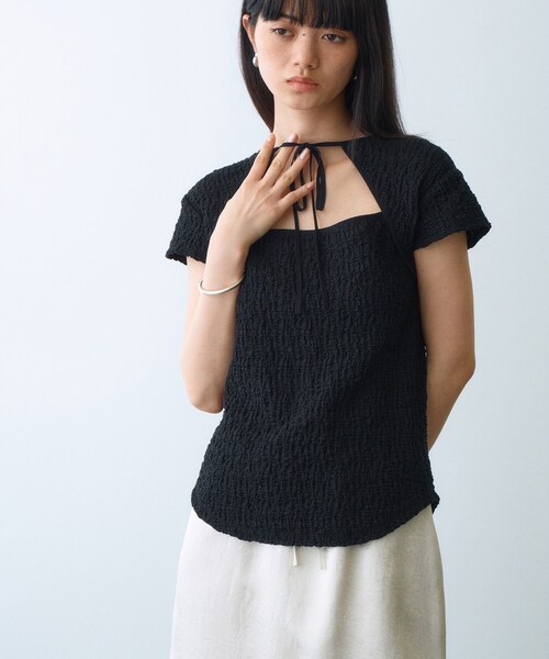 CODE A(コードエー)の「femi cut pullover(Tシャツ/カットソー・レディース・オフホワイト/ブラック/サックスブルー/パープル・00)」の1枚目の写真