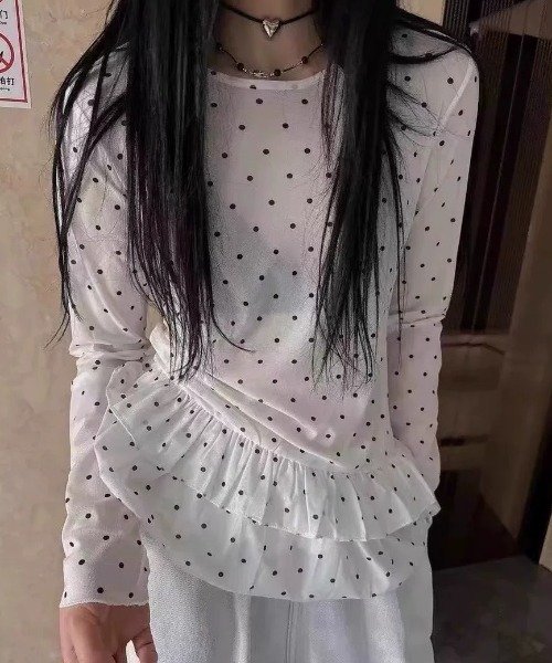 SHEENA(シーナ)の「裾フリルドットシアートップス(Tシャツ/カットソー・レディース・ブラック/ホワイト・M)」の1枚目の写真