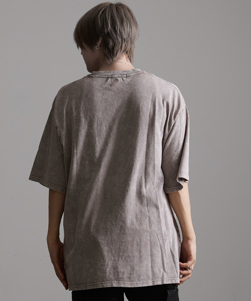CavariA(キャバリア)の「『CavariA/キャバリア』クルーネックブラックデニムワッペンケミカル加工半袖Tシャツ(Tシャツ/カットソー・メンズ・グレー系1/スミクロ・L/M)」の16枚目の写真