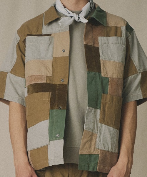 Universal Style Wear（ユニバーサルスタイルウェア）の「Universal Style Wear パッチワーク シャツ（シャツ/ブラウス・メンズ・ブラック/カーキ/オフホワイト/ベージュ・MEDIUM/LARGE/X-LARGE）」の10枚目の写真