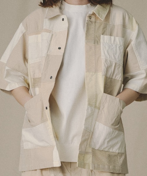 Universal Style Wear（ユニバーサルスタイルウェア）の「Universal Style Wear パッチワーク シャツ（シャツ/ブラウス・メンズ・ブラック/カーキ/オフホワイト/ベージュ・MEDIUM/LARGE/X-LARGE）」の6枚目の写真