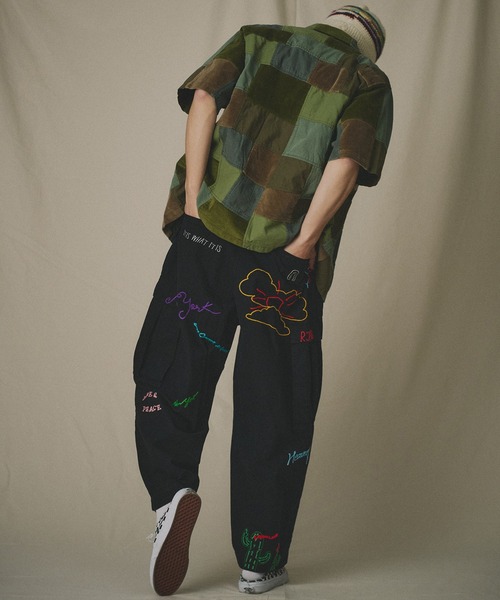 Universal Style Wear（ユニバーサルスタイルウェア）の「Universal Style Wear パッチワーク シャツ（シャツ/ブラウス・メンズ・ブラック/カーキ/オフホワイト/ベージュ・MEDIUM/LARGE/X-LARGE）」の11枚目の写真