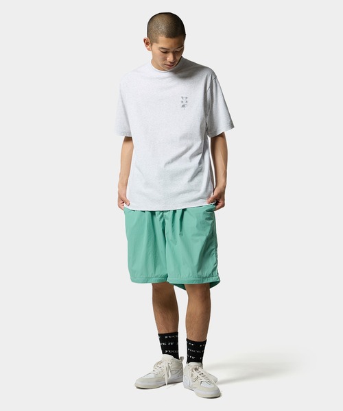 HUF(ハフ)の「MEGACHROME TEE(Tシャツ/カットソー・メンズ・アッシュグレー/ブラック/ホワイト・XS/S/M/L/XL/XXL)」の11枚目の写真