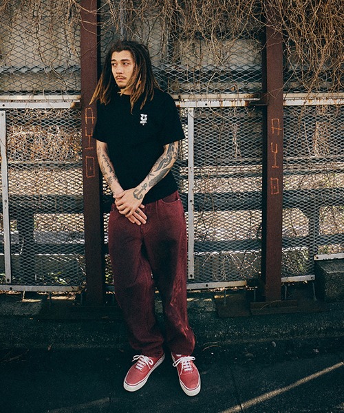 HUF(ハフ)の「MEGACHROME TEE(Tシャツ/カットソー・メンズ・アッシュグレー/ブラック/ホワイト・XS/S/M/L/XL/XXL)」の16枚目の写真