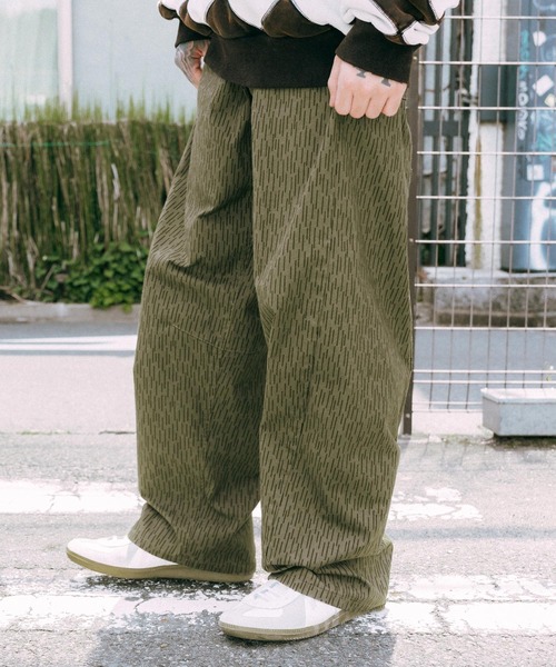 Subciety(サブサエティ)の「Rain drop camo tent pants(その他パンツ・メンズ・オリーブ・LARGE/MEDIUM/SMALL/X-LARGE)」の8枚目の写真