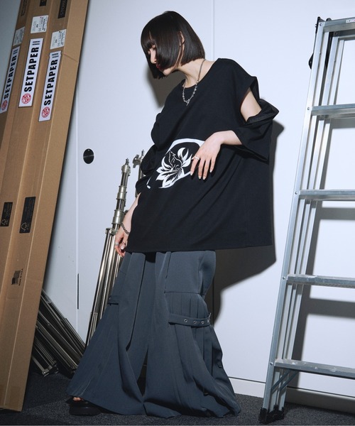 狐独(コドク)の「フォックスプリント2wayノースリーブTシャツ(Tシャツ/カットソー・メンズ・ブラック/オフホワイト・MEDIUM/LARGE)」の11枚目の写真
