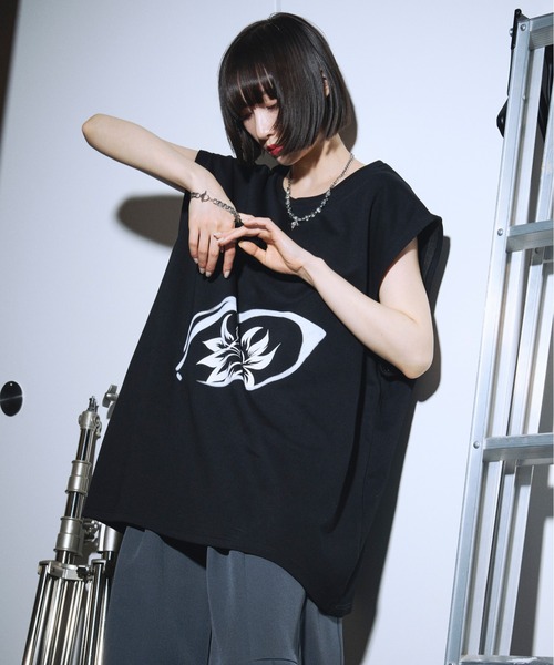 狐独(コドク)の「フォックスプリント2wayノースリーブTシャツ(Tシャツ/カットソー・メンズ・ブラック/オフホワイト・MEDIUM/LARGE)」の7枚目の写真