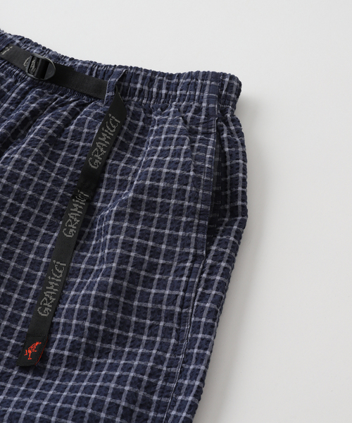 Gramicci（グラミチ）の「GRAMICCI / グラミチ O.G. SEERSUCKER LAGOON SHORT（その他パンツ・メンズ・ベージュ/ネイビー・MEDIUM/LARGE/X-LARGE）」の4枚目の写真