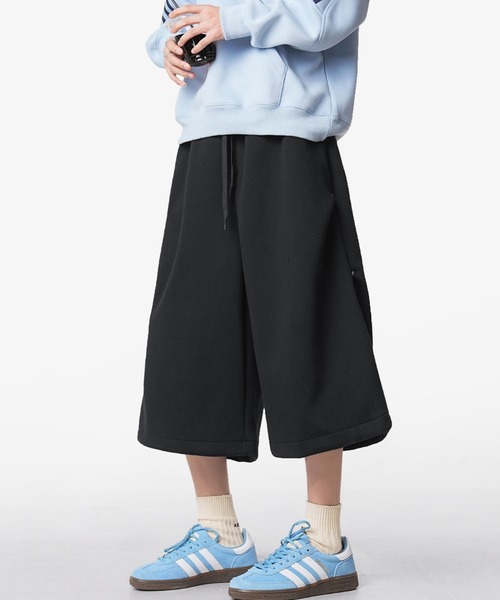 Theater code(シアターコード)の「Wide Silhouette Sweatshirt Half Pants / ワイドシルエット スウェットハーフパンツ(スウェットパンツ・メンズ・ダークグレー/アッシュ/ブラック・M/L)」の1枚目の写真