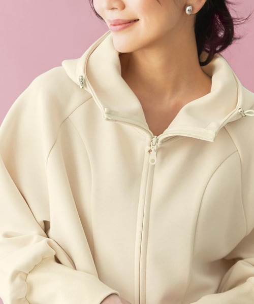 UNDOVE(アンドゥーブ)の「UNDOVE【SMART ECO JERSEY】ダブルジップ切替パーカー (リブ使い/指穴/ダブルジップ/ポケット付/防シワ/ストレッチ/イージーケア/UV/ウォッシャブル)(パーカー・レディース・アイボリー系/ブラック・X-LARGE/LARGE/MEDIUM)」の16枚目の写真