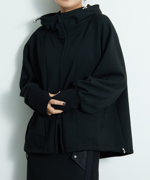 UNDOVE(アンドゥーブ)の「UNDOVE【SMART ECO JERSEY】ダブルジップ切替パーカー (リブ使い/指穴/ダブルジップ/ポケット付/防シワ/ストレッチ/イージーケア/UV/ウォッシャブル)(パーカー・レディース・アイボリー系/ブラック・X-LARGE/LARGE/MEDIUM)」の21枚目の写真