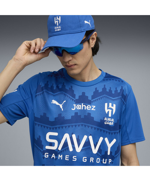 PUMA(プーマ)の「PUMA プーマ メンズ 2025-26 アルヒラル ホーム レプリカ 半袖 ユニフォーム(Tシャツ/カットソー・メンズ・ブルー・SMALL/X-LARGE/MEDIUM/LARGE/X-SMALL)」の8枚目の写真
