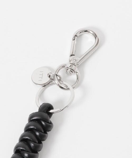 ITTI（イッチ）の「ITTI　CRISTY SNAKEKNOT CHARM（キーホルダー・レディース・ブラック/アイボリー・-）」の5枚目の写真