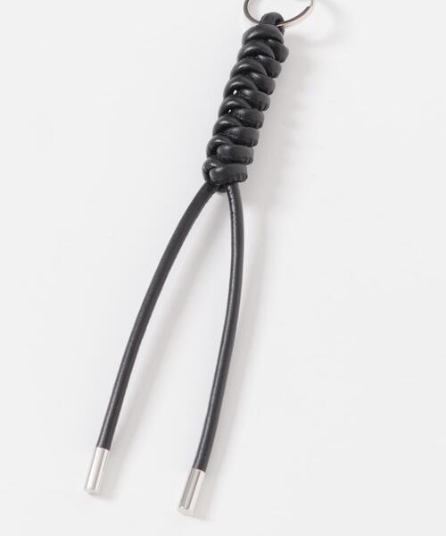 ITTI（イッチ）の「ITTI　CRISTY SNAKEKNOT CHARM（キーホルダー・レディース・ブラック/アイボリー・-）」の6枚目の写真