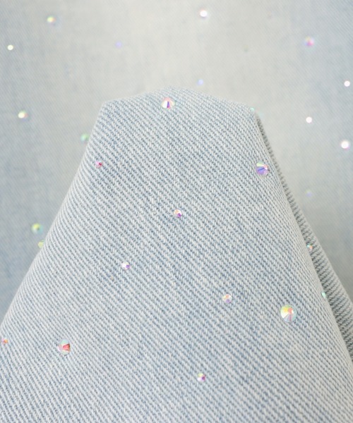 Freesia by andme（フリージアバイアンドミー）の「ラインストーン付きワイドデニムパンツ（デニムパンツ・レディース・ライトブルー/ブラック・M/L）」の13枚目の写真