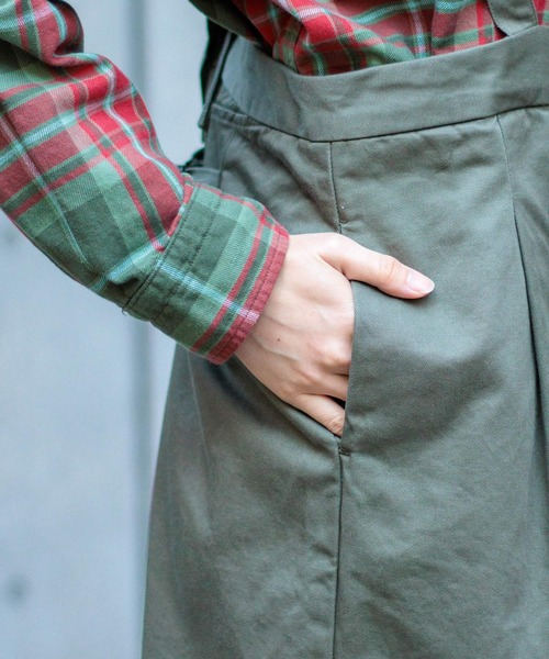 D.M.G.（ドミンゴ）の「[D.M.G. / ディーエムジー] 高密度チノクロス サスペンダーワークトラウザー（サロペット/オーバーオール・レディース・オリーブ/ベージュ・M）」の5枚目の写真