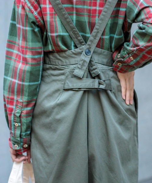 D.M.G.（ドミンゴ）の「[D.M.G. / ディーエムジー] 高密度チノクロス サスペンダーワークトラウザー（サロペット/オーバーオール・レディース・オリーブ/ベージュ・M）」の6枚目の写真