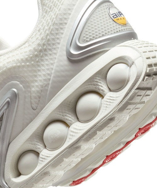 NIKE(ナイキ)の「NIKE AIR MAX DN DV3337-013(スニーカー・メンズ・ホワイト・27cm/28cm/27.5cm/26.5cm/26cm)」の8枚目の写真