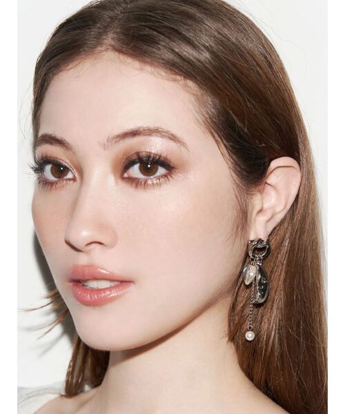 EVRIS（エヴリス）の「CLEAR HEART SUNNY ピアス（ピアス（両耳用）・レディース・ゴールド/シルバー・FREE）」の12枚目の写真