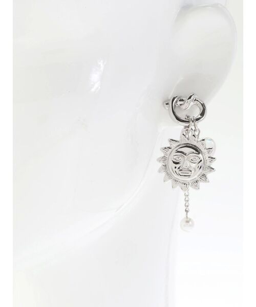 EVRIS（エヴリス）の「CLEAR HEART SUNNY ピアス（ピアス（両耳用）・レディース・ゴールド/シルバー・FREE）」の6枚目の写真