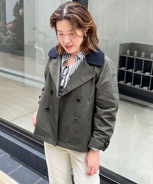 MICO COULIER（ミコクリエ）の「バイカラーショートトレンチコート（トレンチコート・レディース・チャコールグレー/キャメル・38）」の22枚目の写真