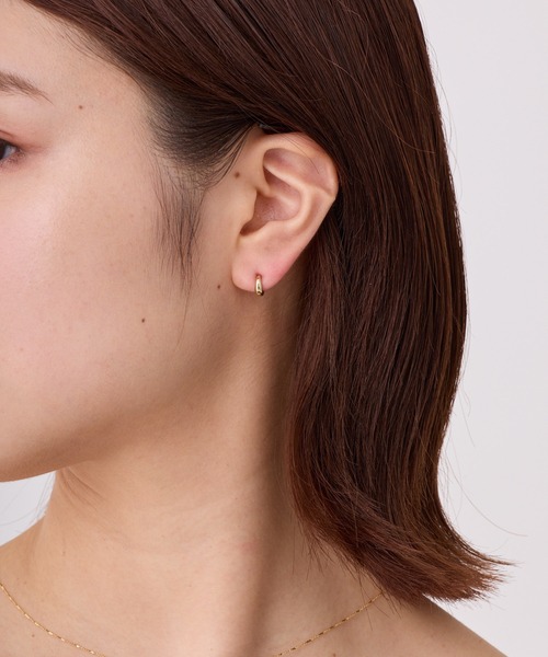 CALIN STANDARD(カリンスタンダード)の「◆金属アレルギー対応◆◆made in japan◆【純金厚メッキ】 スリムドロップ 極小ミニマル ループフィットイヤリング(イヤリング・レディース・ゴールド/ピンクゴールド/シルバー・FREE)」の5枚目の写真