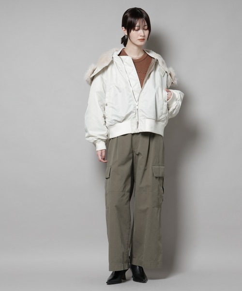 upperhights（アッパーハイツ）の「upper hights/THE U-2 HOODIE OFF WHITE（MA-1・レディース・オフホワイト・1）」の2枚目の写真